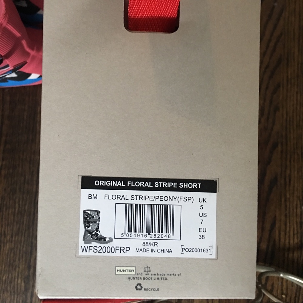 NIB HUNTER RAIN BOOTS, women’s floral stripe - Picture 3 of 4